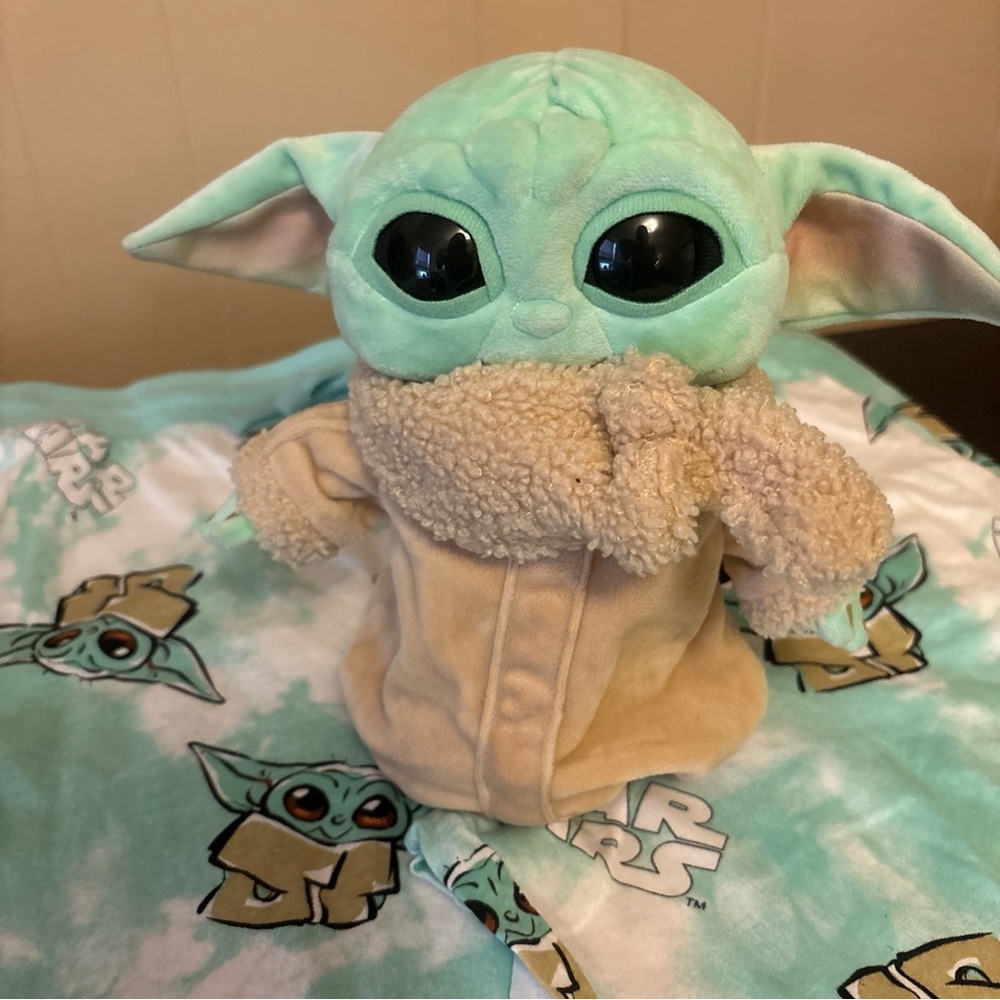 Star Wars Ladies M Pajama Bottoms with Baby Yoda print NWT & Baby Yoda NWT plush